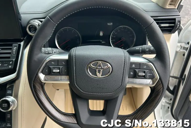 2024 Toyota / Land Cruiser Stock No. 133815