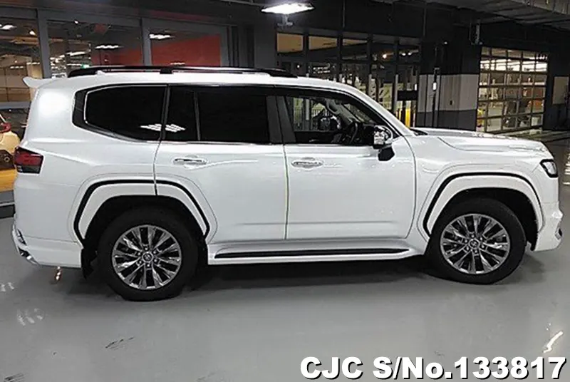 2024 Toyota / Land Cruiser Stock No. 133817