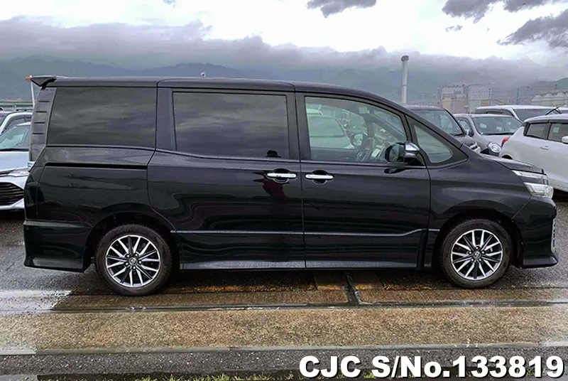 2016 Toyota / Voxy Stock No. 133819