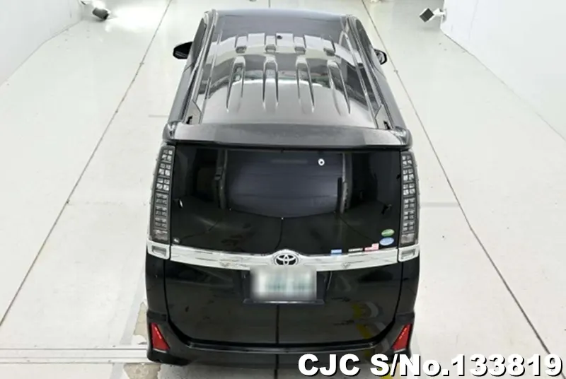 2016 Toyota / Voxy Stock No. 133819