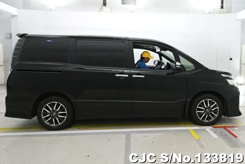 2016 Toyota / Voxy Stock No. 133819