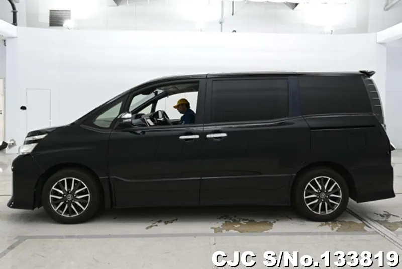 2016 Toyota / Voxy Stock No. 133819