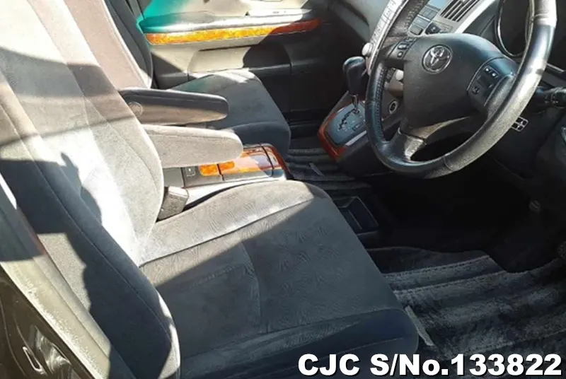 2008 Toyota / Harrier Stock No. 133822