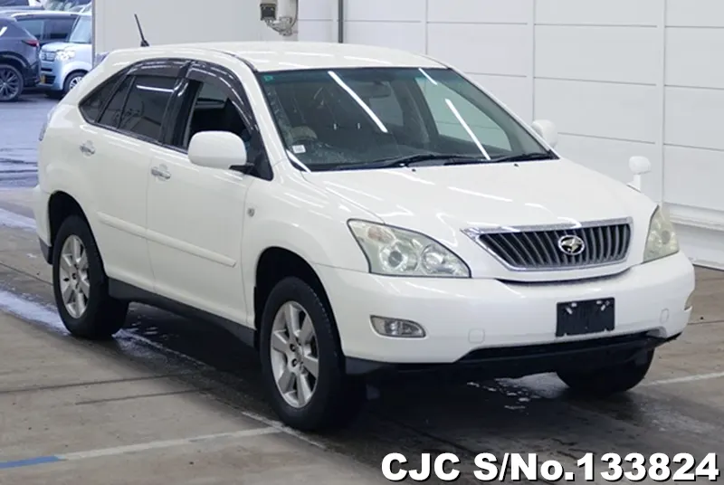 2007 Toyota / Harrier Stock No. 133824