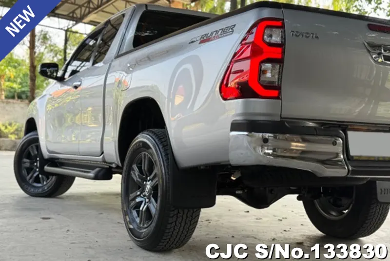 Toyota Hilux in Gray for Sale Image 1