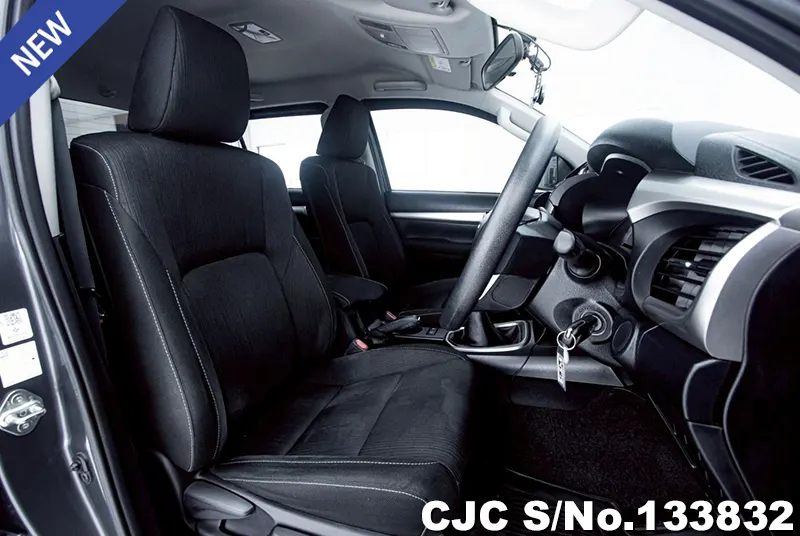 Toyota Hilux in Gray for Sale Image 6