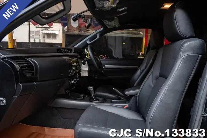 2021 Toyota / Hilux / Revo Rocco Stock No. 133833