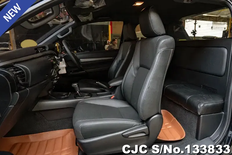 2021 Toyota / Hilux / Revo Rocco Stock No. 133833