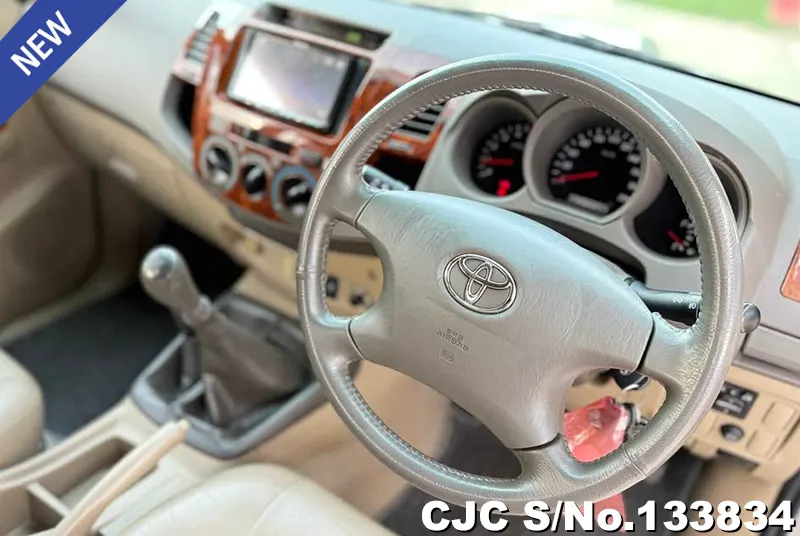 Toyota Hilux in Silver for Sale Image 8