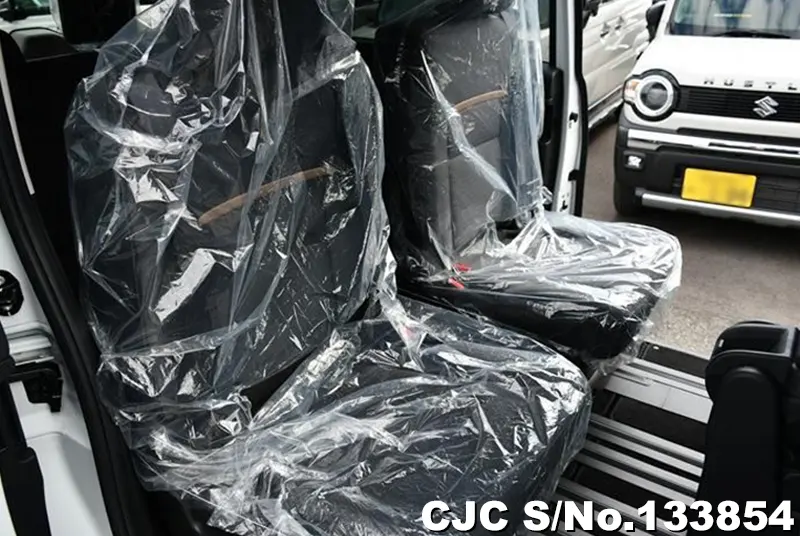 2026 Nissan / Serena Stock No. 133854