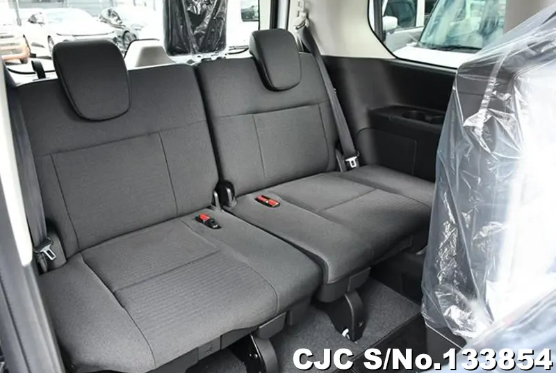 2026 Nissan / Serena Stock No. 133854