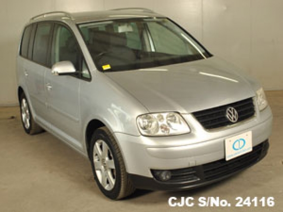 2004 Volkswagen / Golf Stock No. 24116
