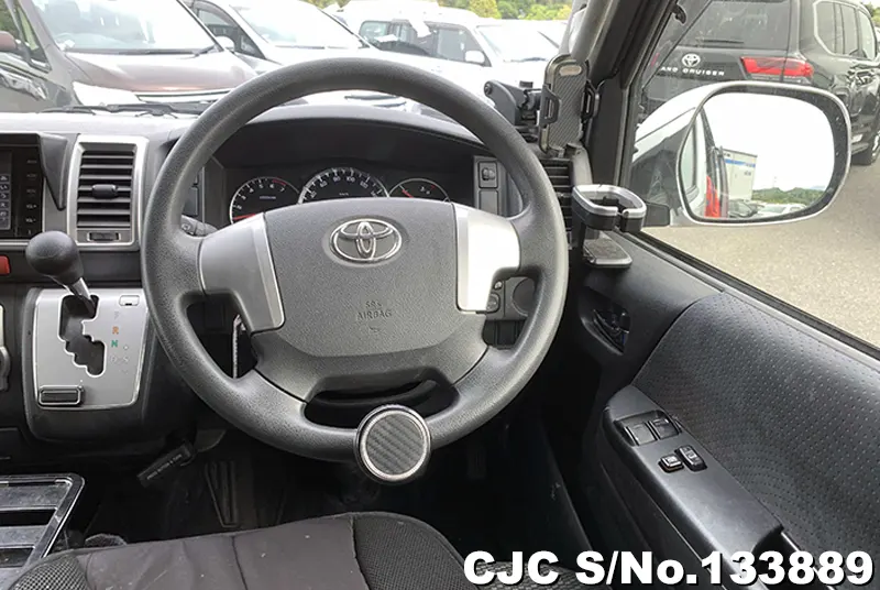 2016 Toyota / Hiace Stock No. 133889