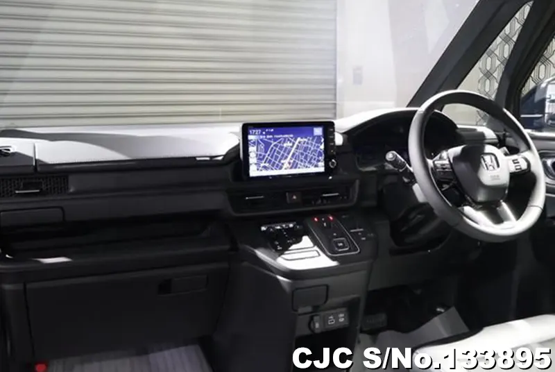 2026 Honda / Step Wagon Stock No. 133895