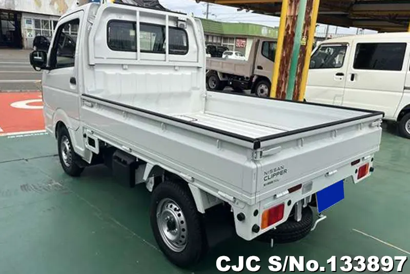 2026 Nissan / Clipper Stock No. 133897