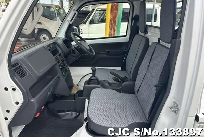 2026 Nissan / Clipper Stock No. 133897