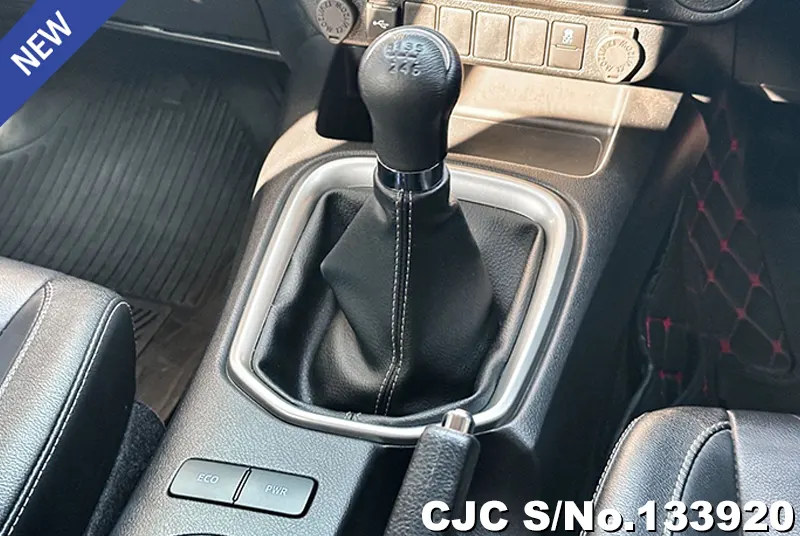 2023 Toyota / Hilux / Revo Stock No. 133920
