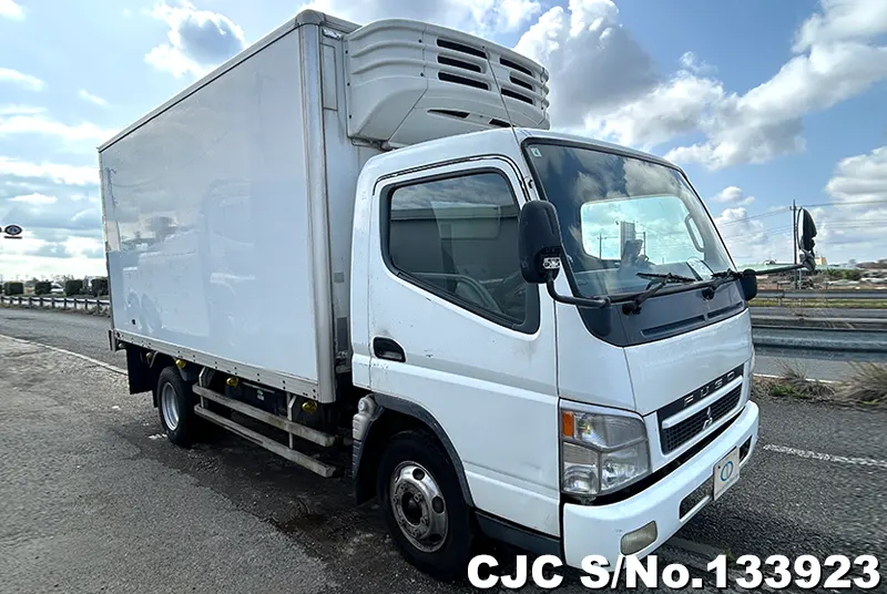 2005 Mitsubishi / Canter Stock No. 133923