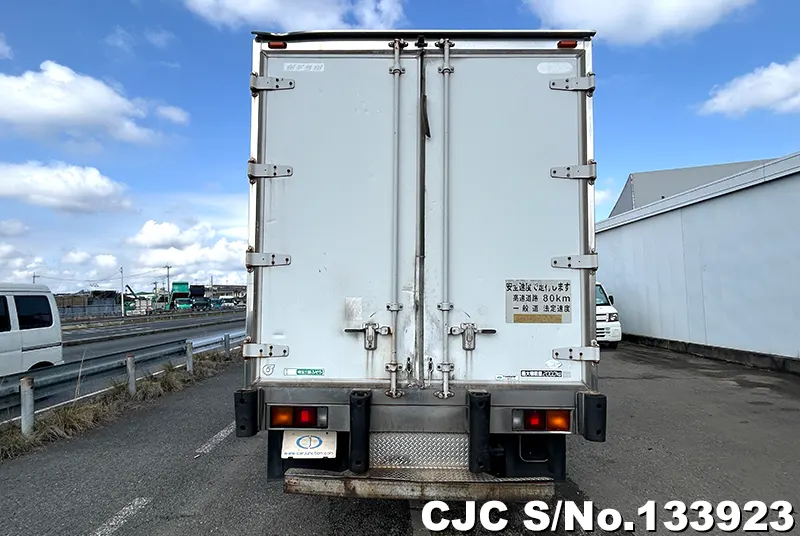 2005 Mitsubishi / Canter Stock No. 133923