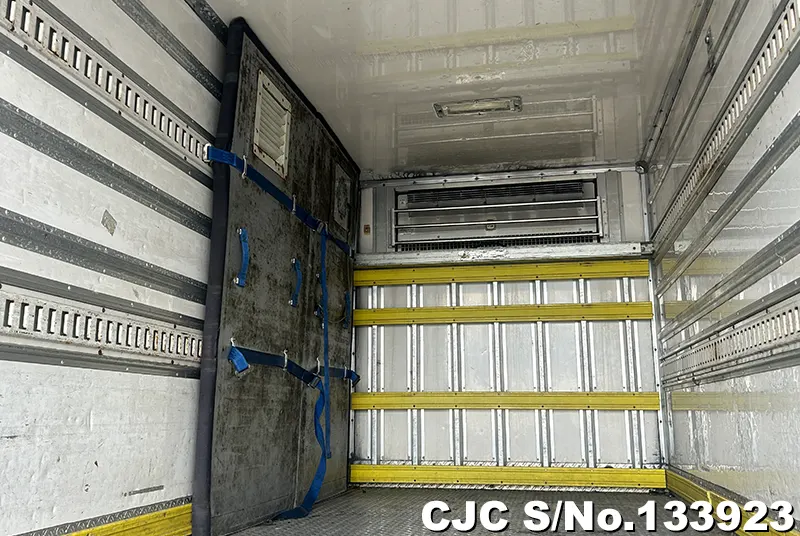 2005 Mitsubishi / Canter Stock No. 133923