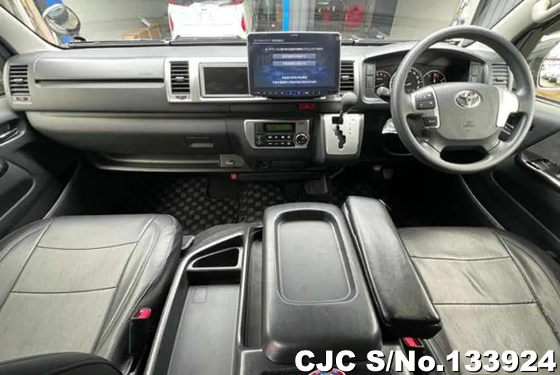 2014 Toyota / Hiace Stock No. 133924