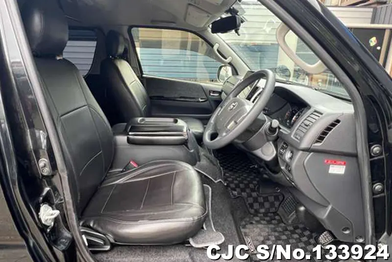 2014 Toyota / Hiace Stock No. 133924