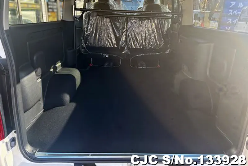 2026 Nissan / Caravan Stock No. 133928