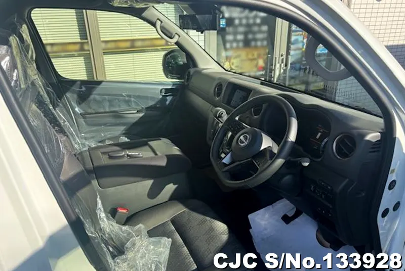 2026 Nissan / Caravan Stock No. 133928