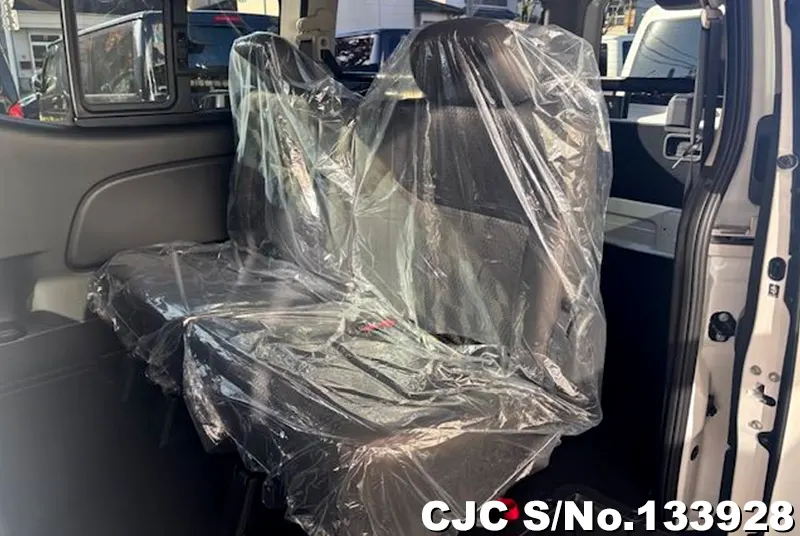 2026 Nissan / Caravan Stock No. 133928