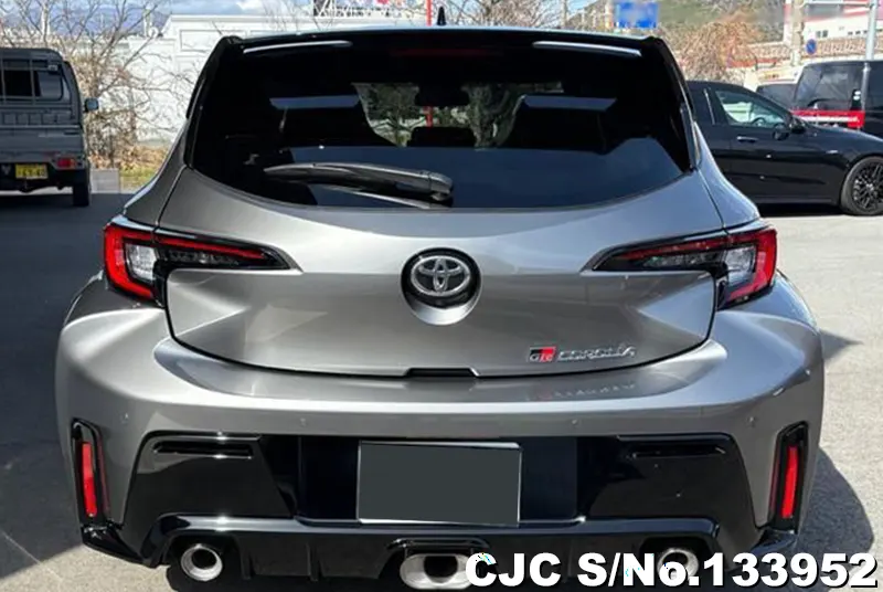 Toyota Corolla in Gray for Sale Image 5