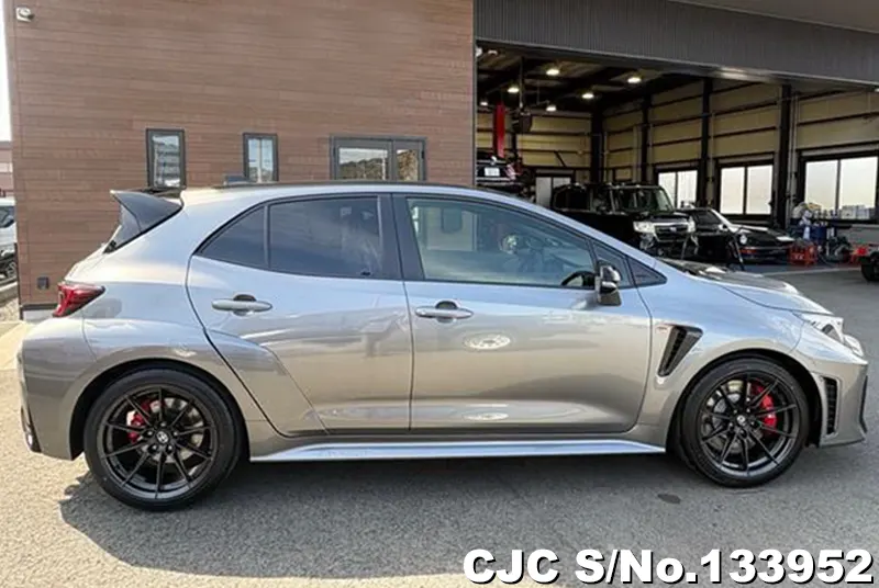 Toyota Corolla in Gray for Sale Image 6