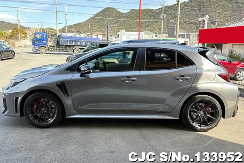 Toyota Corolla in Gray for Sale Image 7