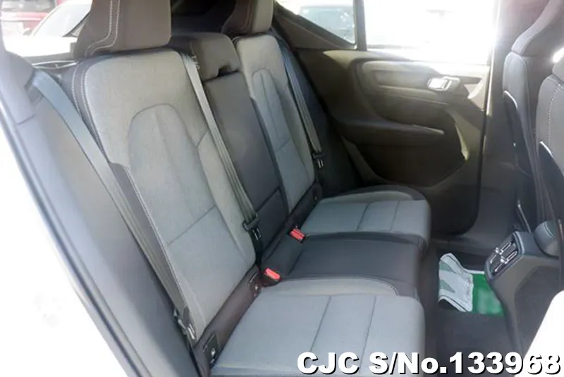 2025 Volvo / XC40 Stock No. 133968