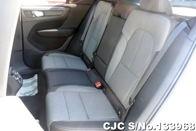 2025 Volvo / XC40 Stock No. 133968