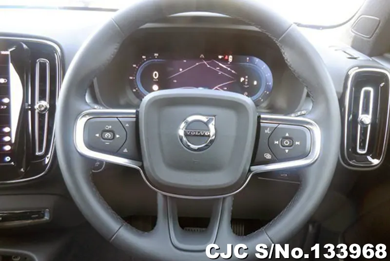 2025 Volvo / XC40 Stock No. 133968