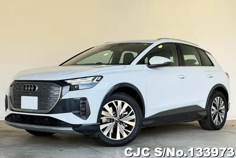 2025 Audi / Q4 e-tron Stock No. 133973