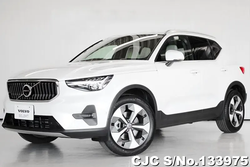 2025 Volvo / XC40 Stock No. 133975