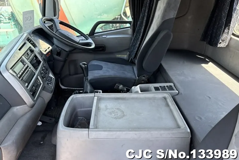 2013 Nissan / UD Stock No. 133989