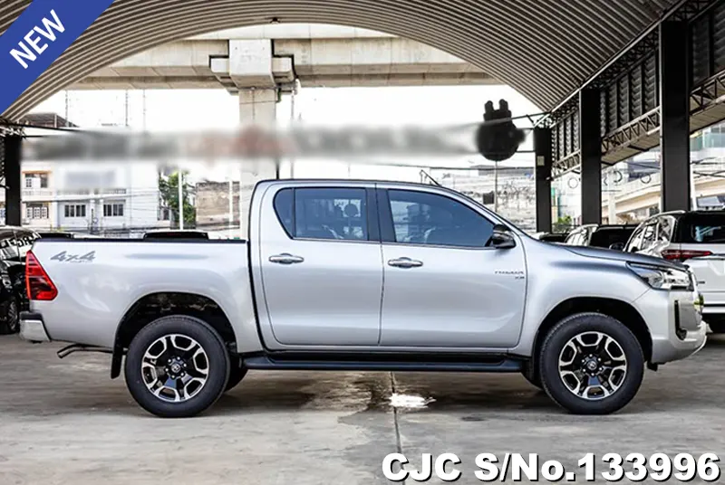 2020 Toyota / Hilux / Revo Stock No. 133996