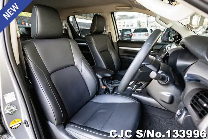 2020 Toyota / Hilux / Revo Stock No. 133996