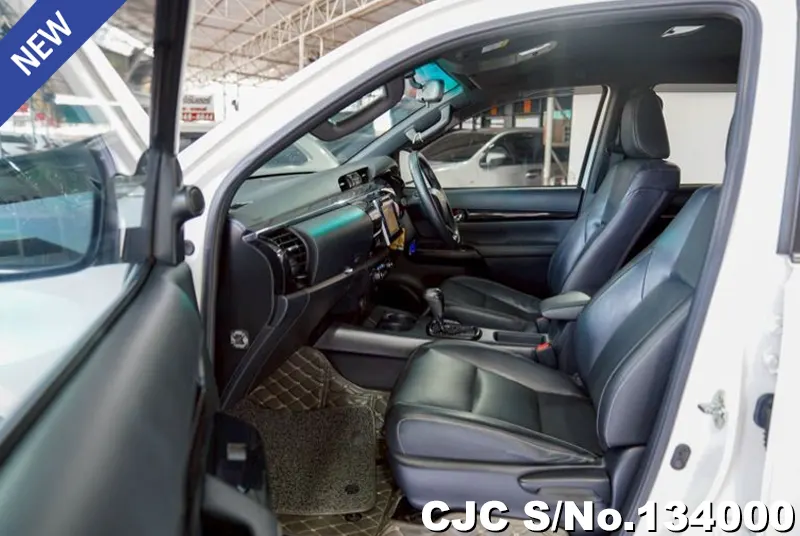 2020 Toyota / Hilux / Revo Stock No. 134000