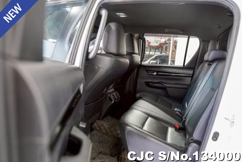 2020 Toyota / Hilux / Revo Stock No. 134000