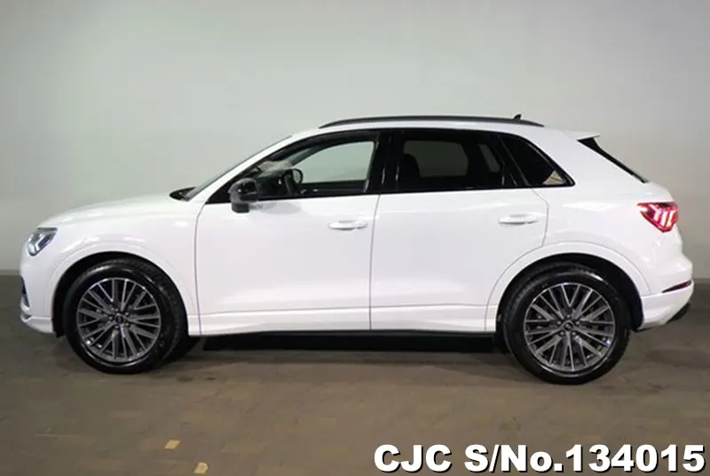 2025 Audi / Q3 Stock No. 134015