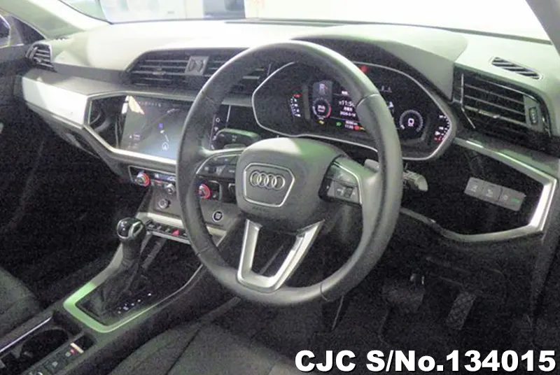 2025 Audi / Q3 Stock No. 134015