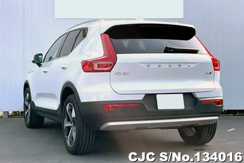 2025 Volvo / XC40 Stock No. 134016
