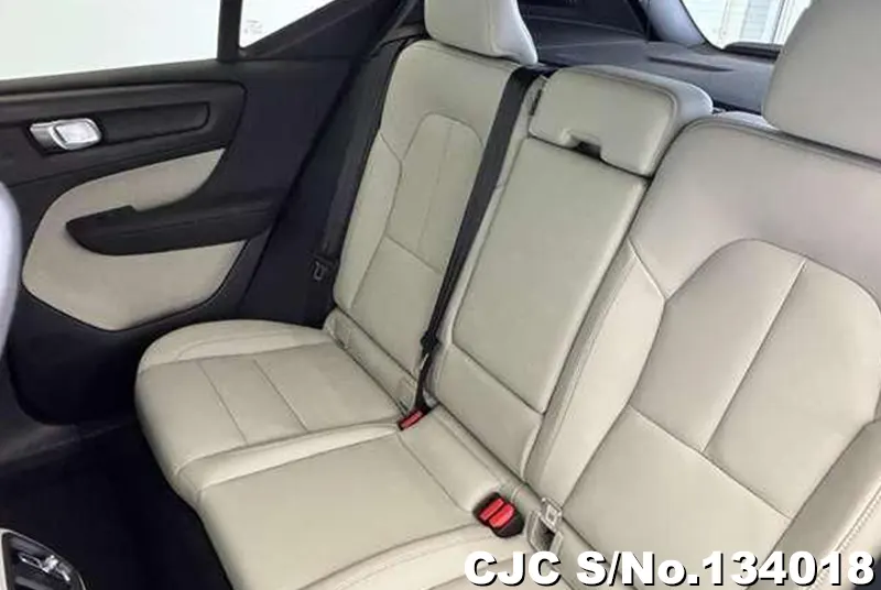 2025 Volvo / XC40 Stock No. 134018