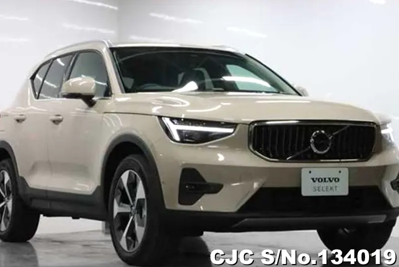 2025 Volvo / XC40 Stock No. 134019