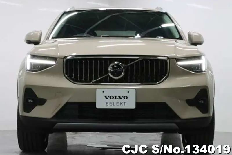 2025 Volvo / XC40 Stock No. 134019