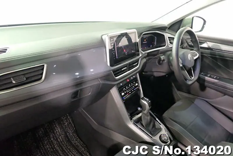 2025 Volkswagen / T-Roc Stock No. 134020