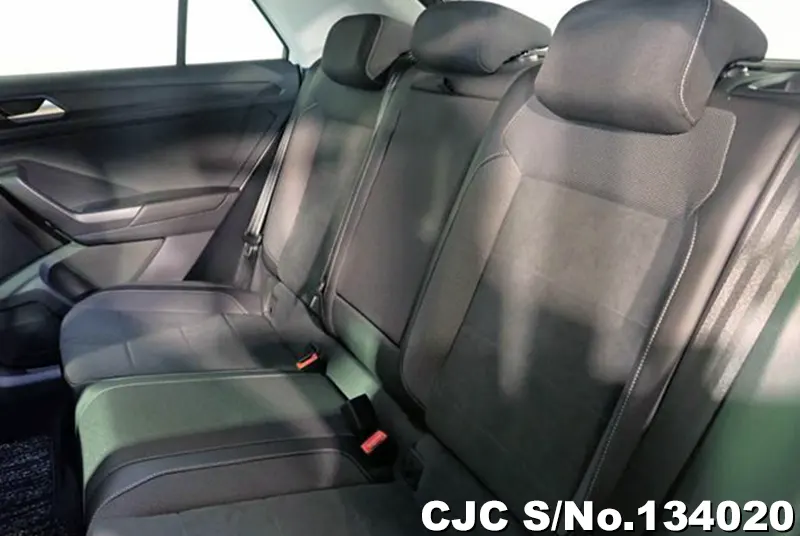 2025 Volkswagen / T-Roc Stock No. 134020